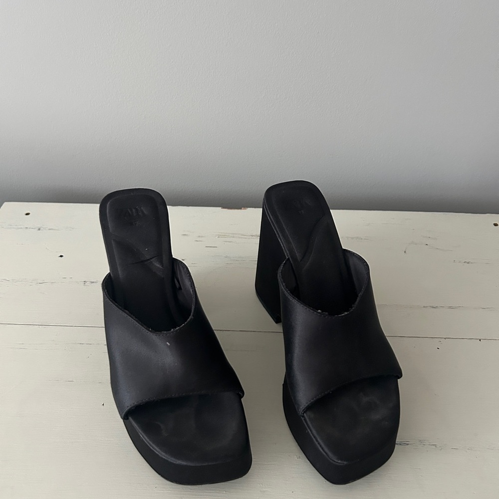 Zara Black Platform Mule